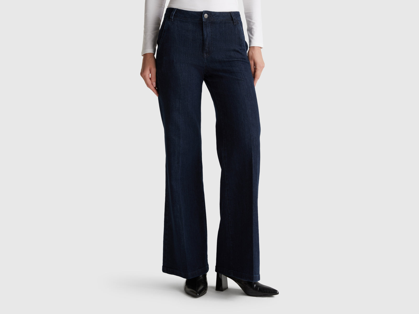 Jeans wide fit - ucb_image_F