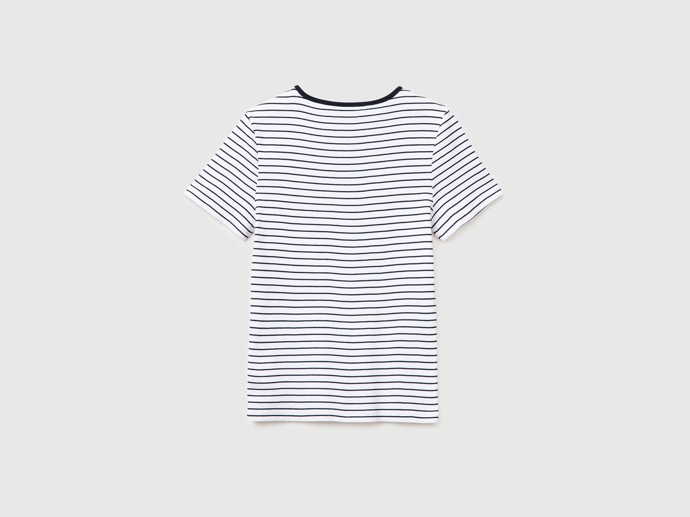 T-shirt de gola redonda às riscas - ucb_image_BS