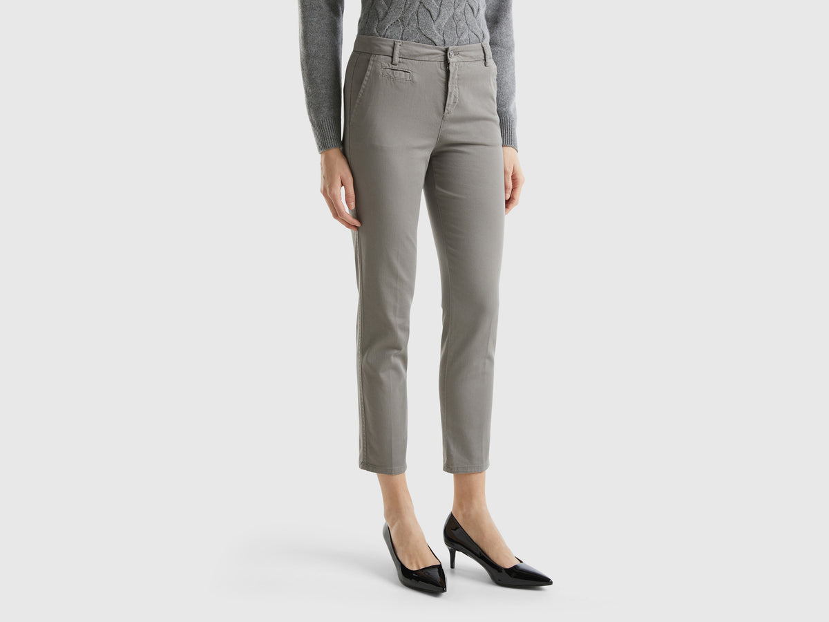Chinos slim fit em algodão cinzento - ucb_image_F