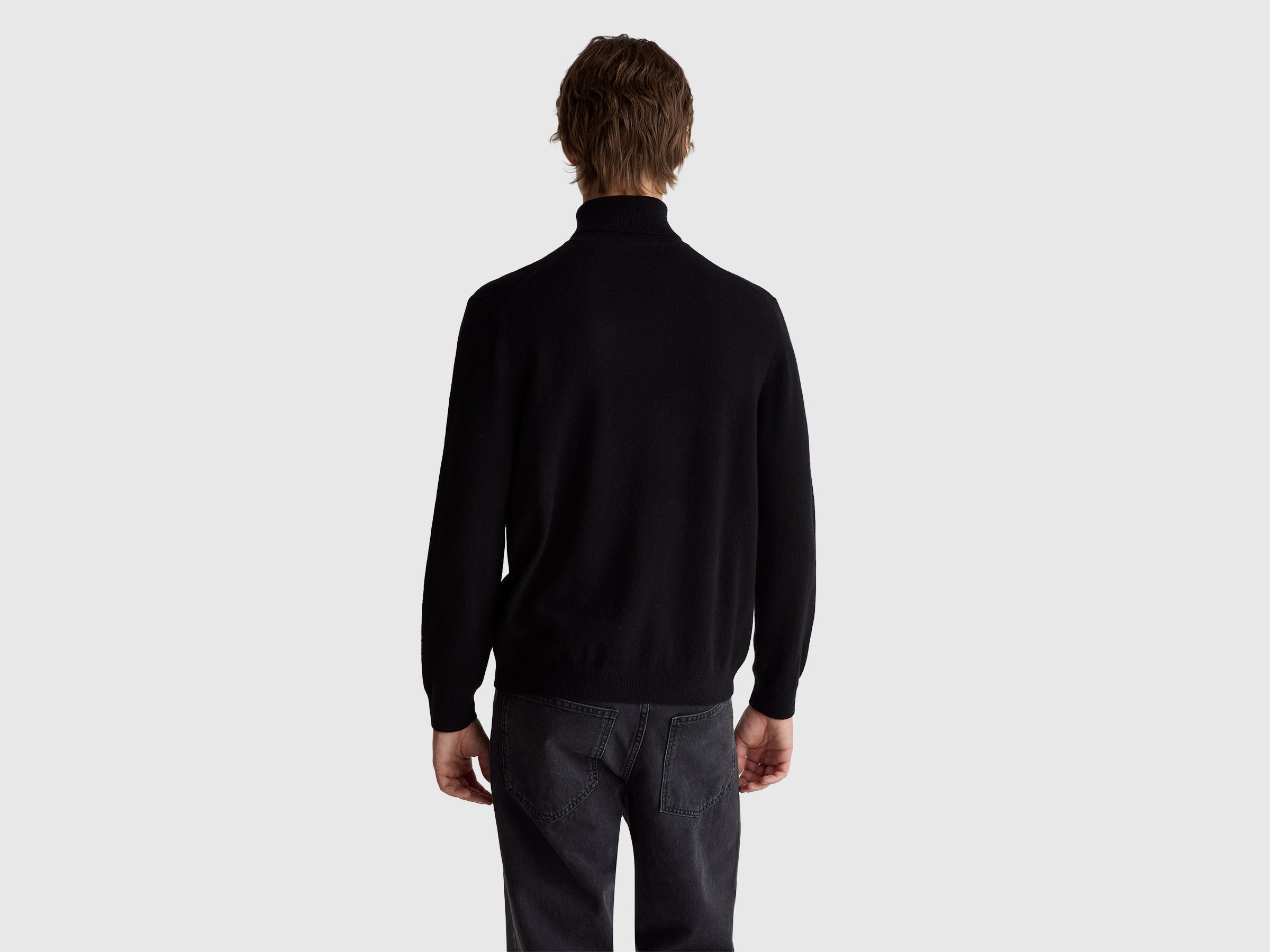 Camisola de gola alta preta em pura lã Merino - ucb_image_B