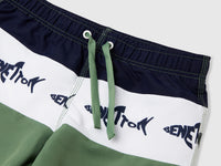 Boxers de banho com estampa de tubarões - ucb_image_DS1