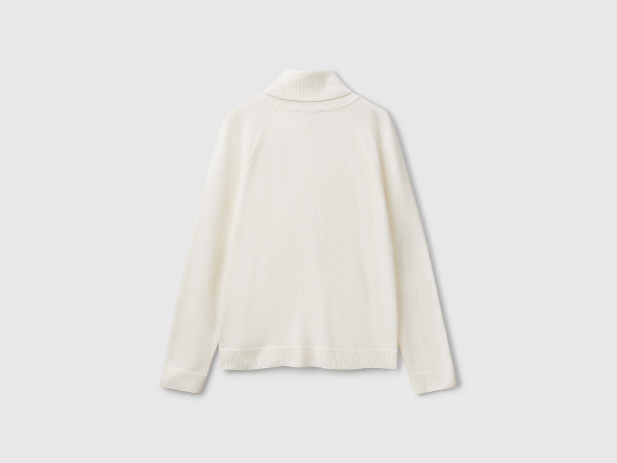Camisola de gola alta nata em mistura de lã e caxemira. - ucb_image_BS