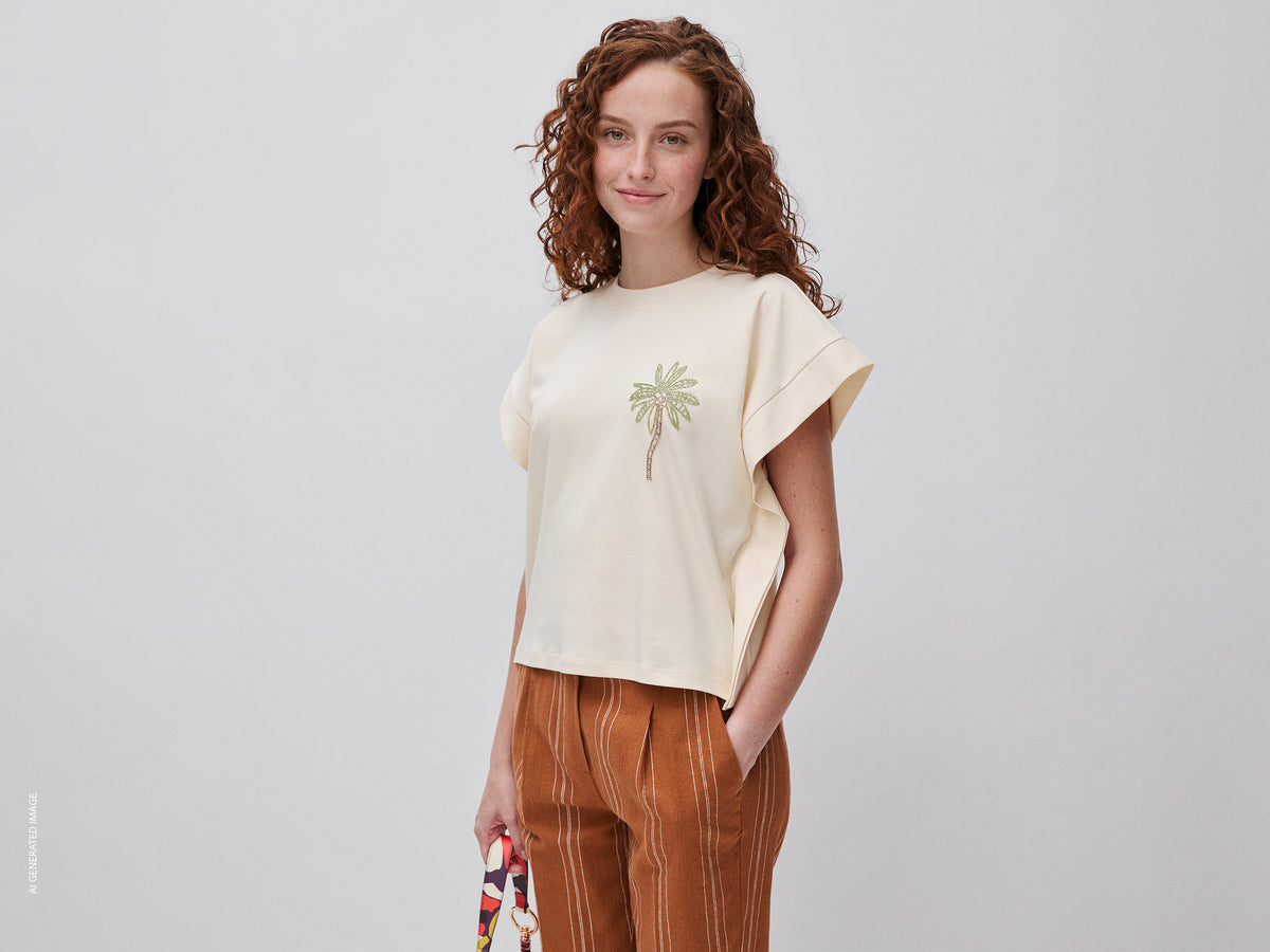 T-shirt com bordado - ucb_image_F