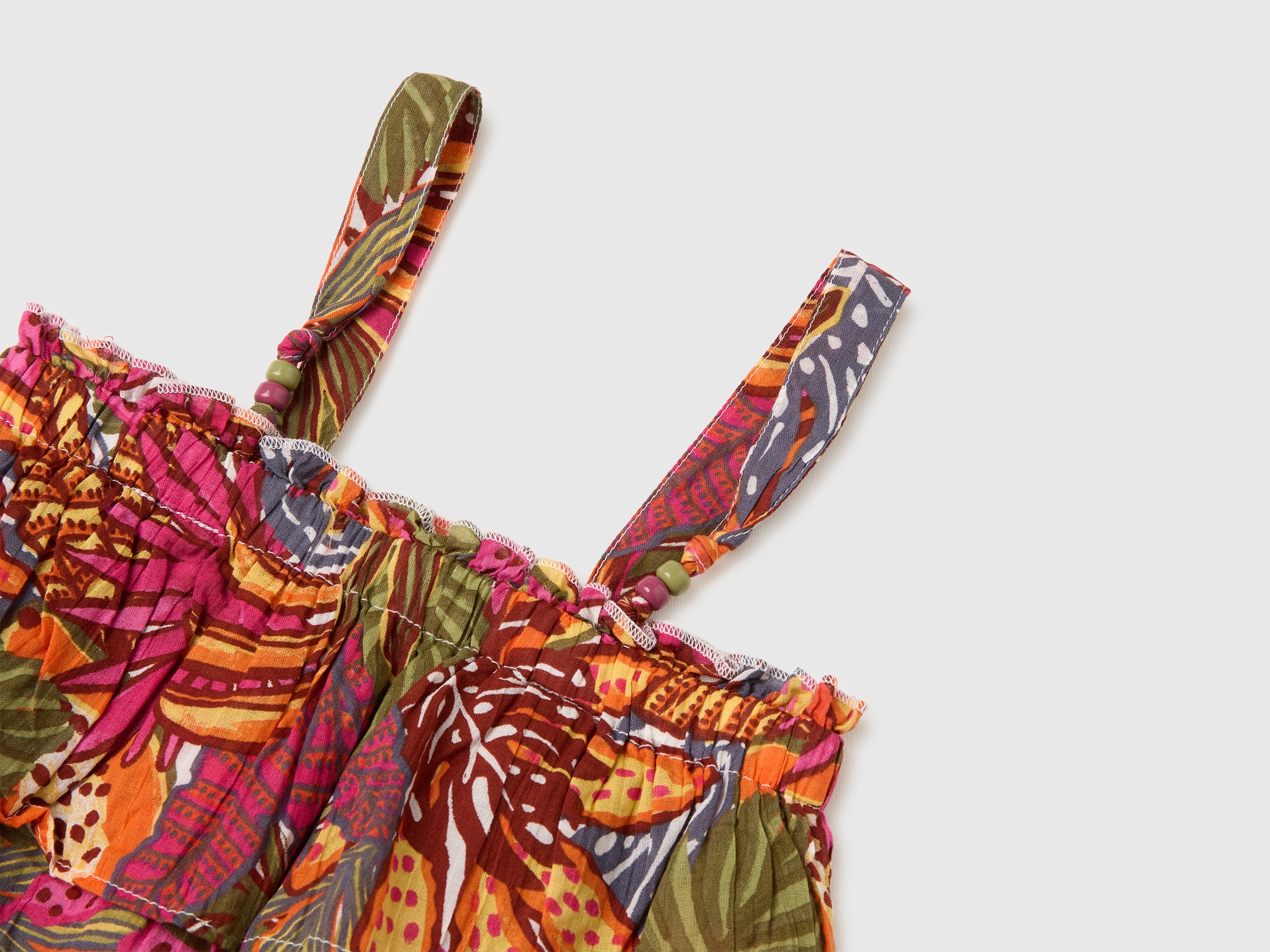 Top with ruffles and beads - ucb_image_DS1