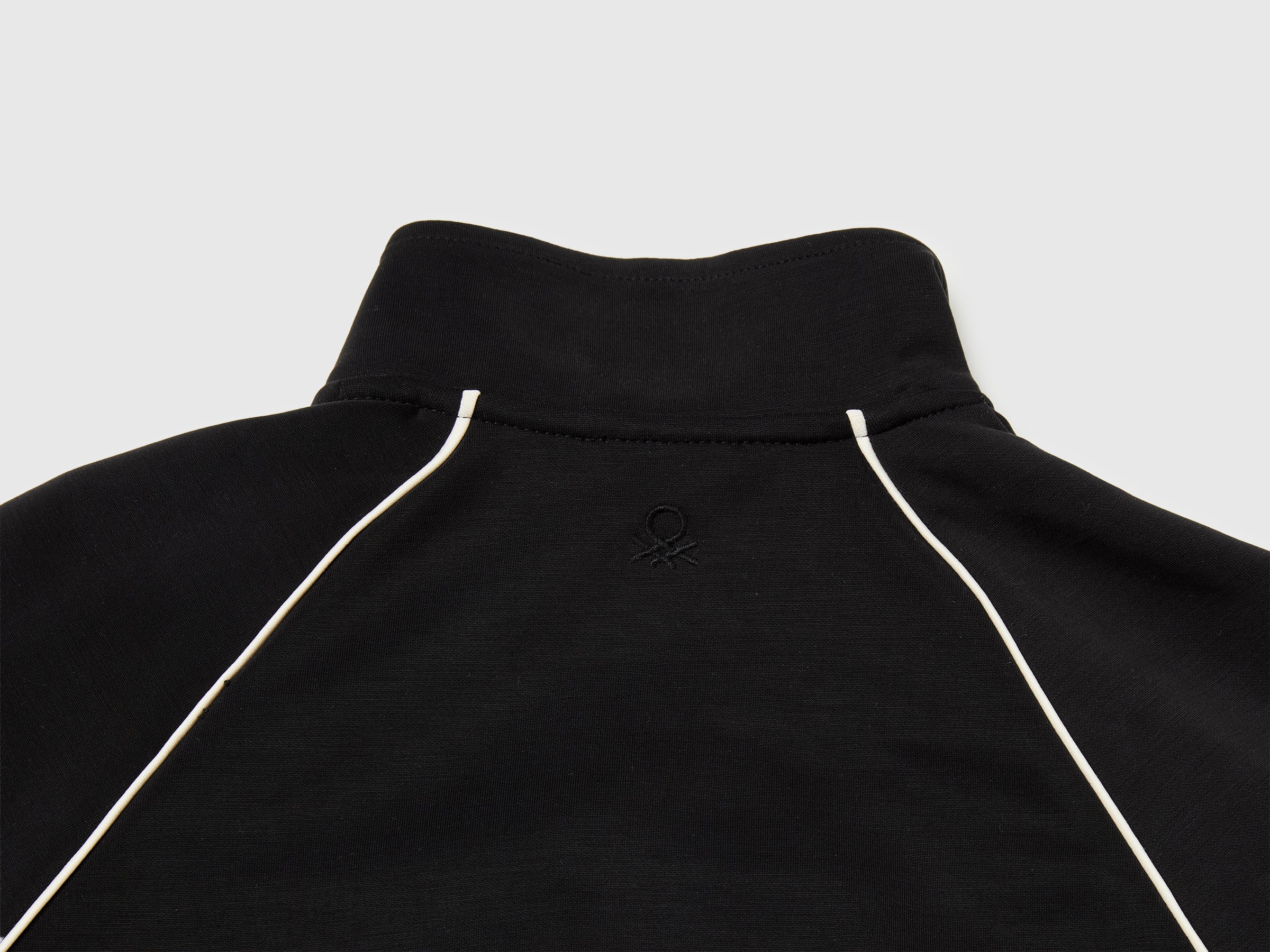 Sweat em neoprene com gola alta - ucb_image_DS1