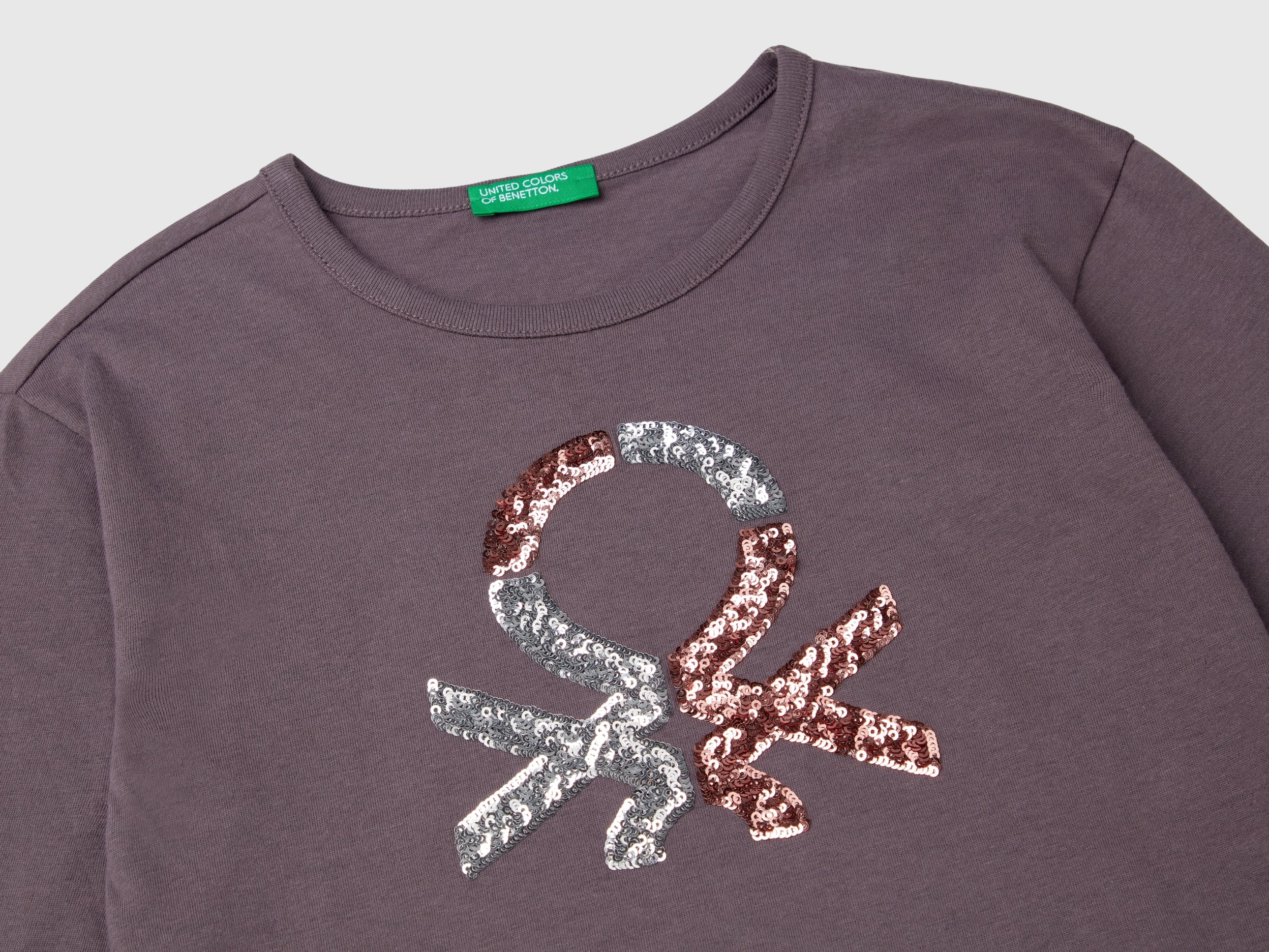 T-shirt em algodão orgânico quente com lantejoulas - ucb_image_DS1