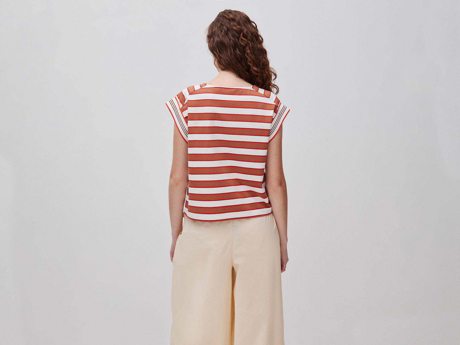 T-shirt sem mangas às riscas - ucb_image_B