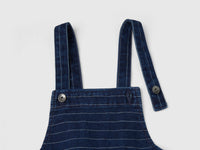 Saia jardineira de jeans com risca de giz - ucb_image_DS1