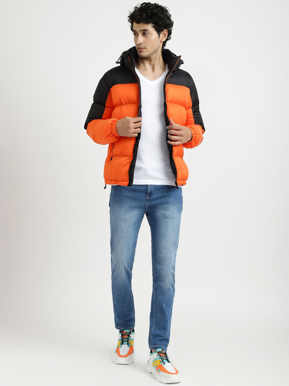 CONTRAST PANEL HEAVY PUFFER JACKET image number null