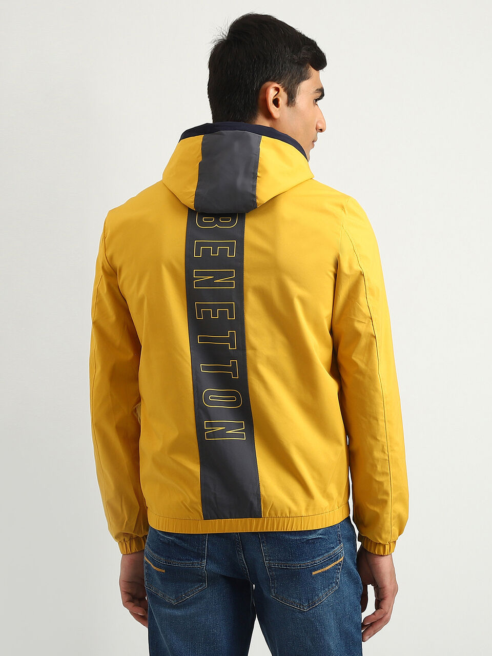 BRANDING LIGHTWEIGHT HOOD JACKET image number null