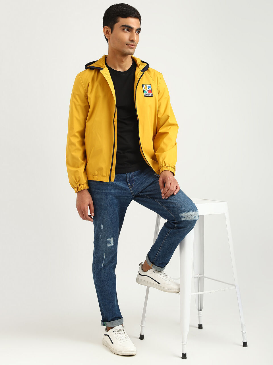 BRANDING LIGHTWEIGHT HOOD JACKET image number null