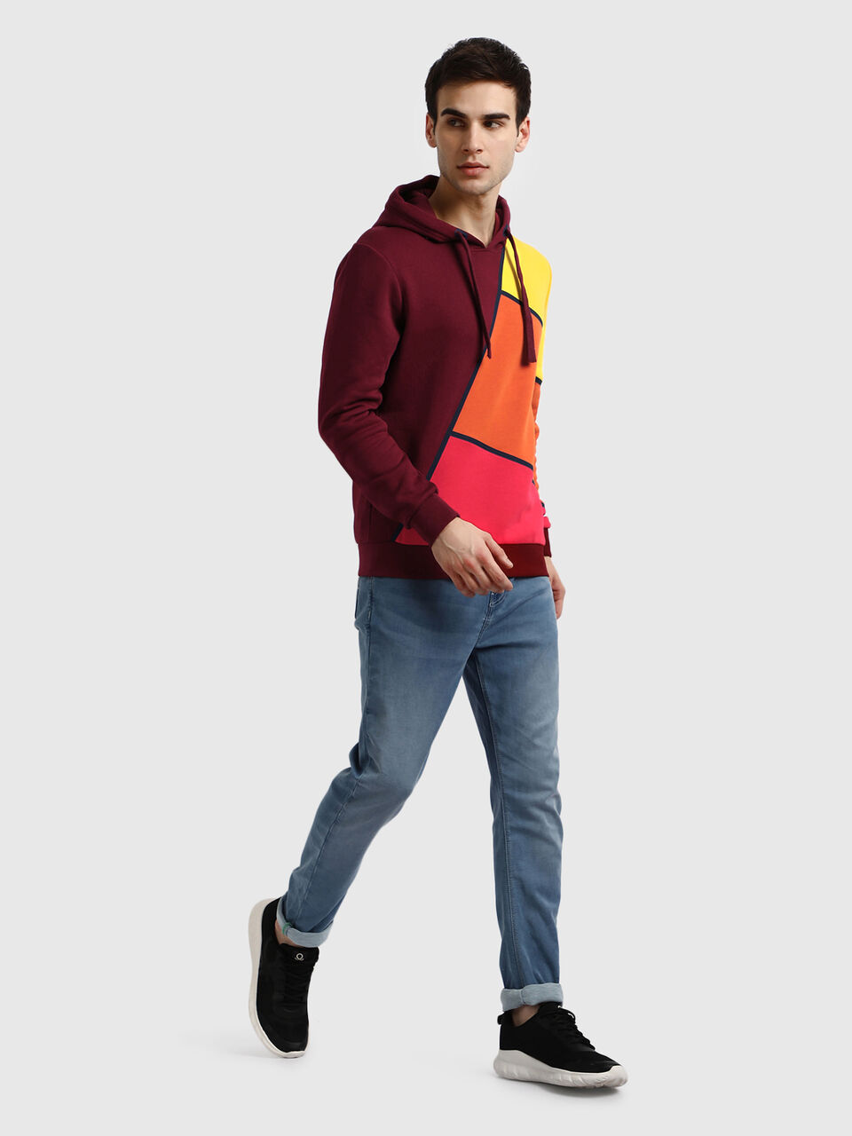 Biased Color Blocked Sweatshirt image number null