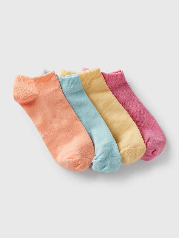 Vier Paar kurze Socken Jungen