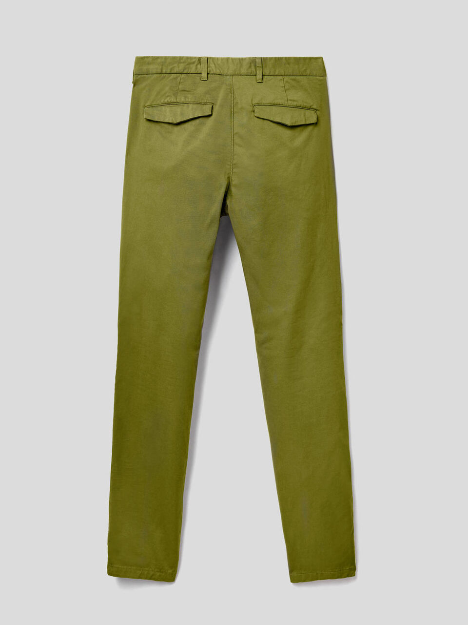 Stretchige Chinos im Slim Fit image number 2