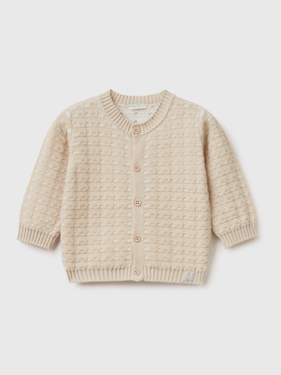 Strickjacke mit besonderer Verarbeitung und Knöpfen image number 1