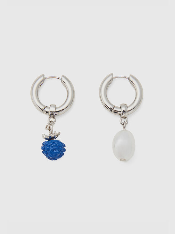 Ohrringe mit Brombeer-Anhänger in Blau und weißer Perle Damen