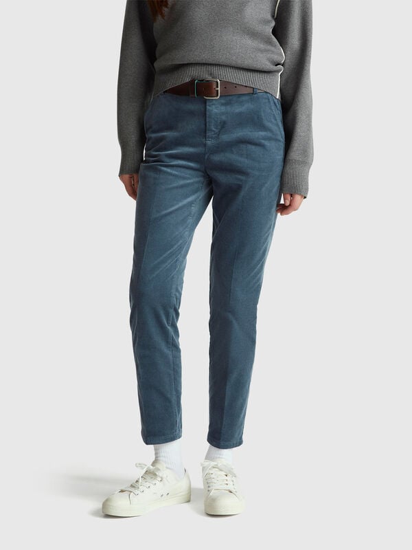 Chinos aus Stretch-Samt Chinos aus Stretch-Samt Damen