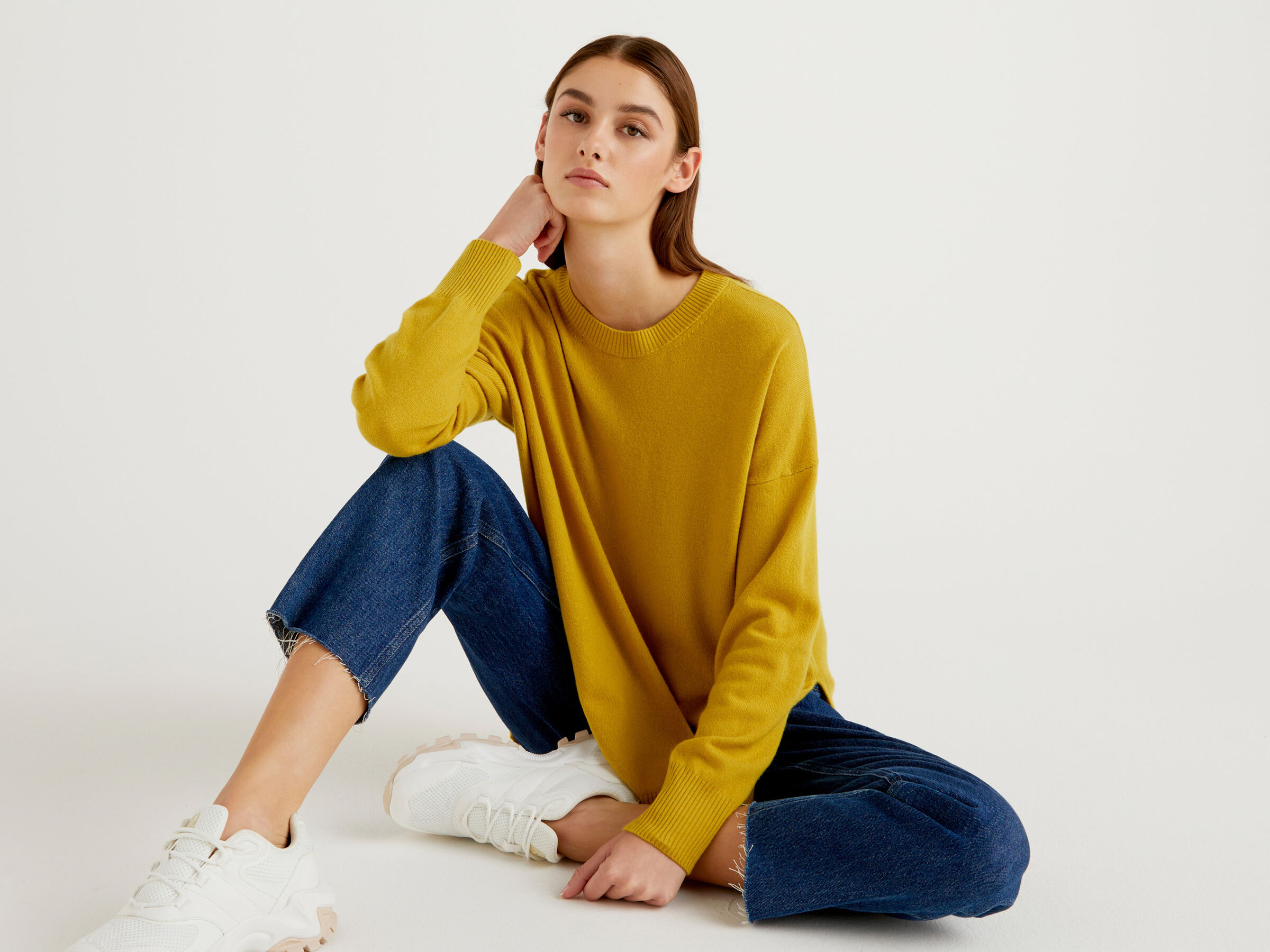 Oversize-Pullover mit Schlitzen image number 3