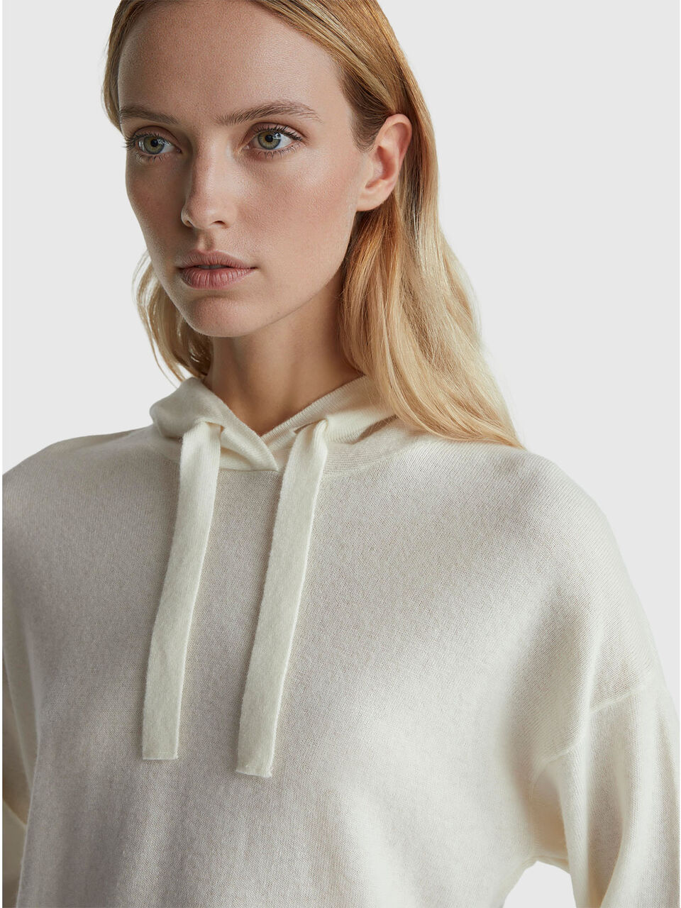 SWEATER W/HOOD Damen image number null