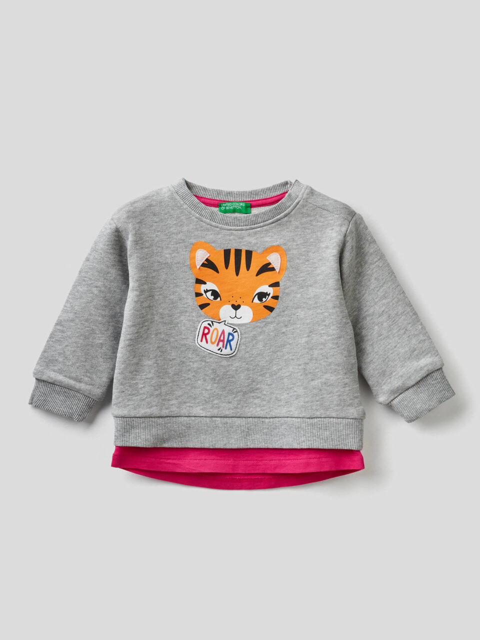 Sweatshirt mit Print und doppeltem Saum unten image number null