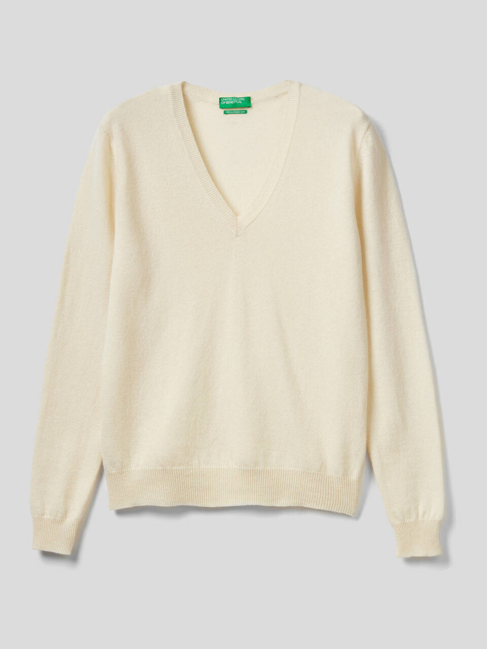 Pullover aus reiner Schurwolle mit V-Ausschnitt image number 1
