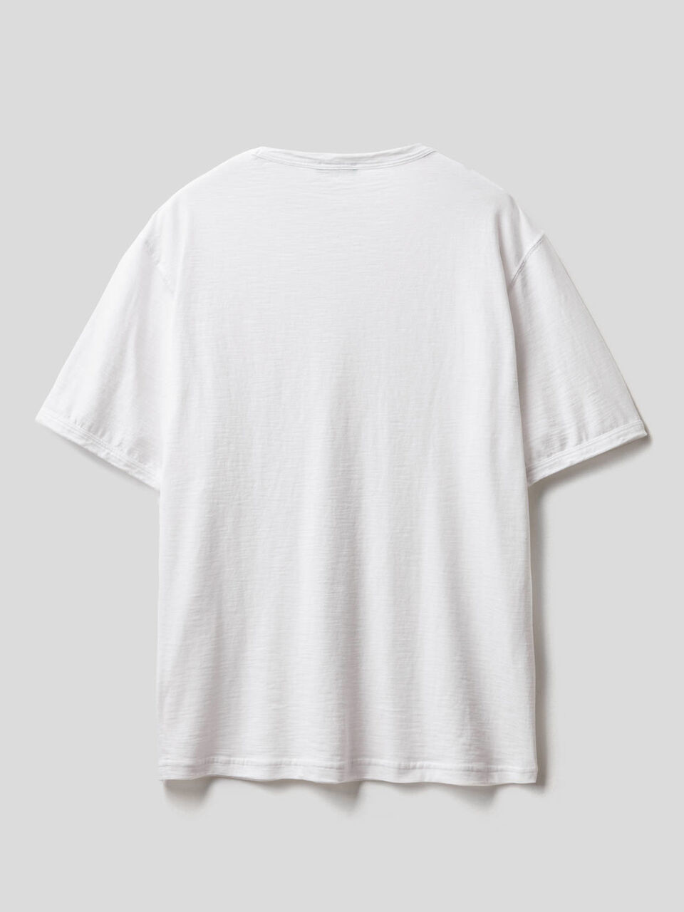 T-Shirt aus Baumwolle mit Tasche image number 2