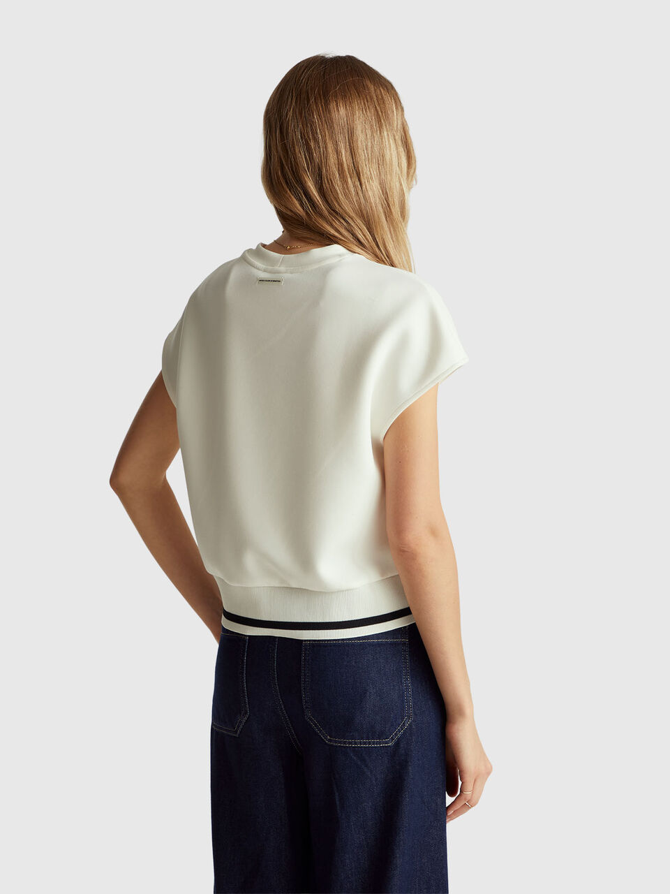 SLEEVELESS SWEATER Damen image number null