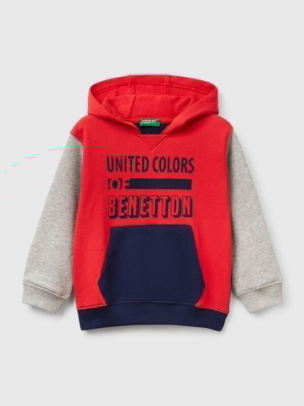Kapuzenpulli aus 100% Baumwolle Jungen