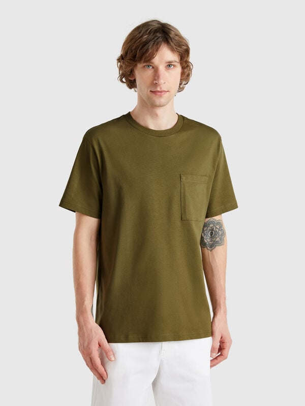 Militärgrünes T-Shirt aus Bio-Baumwolle mit Täschchen Herren