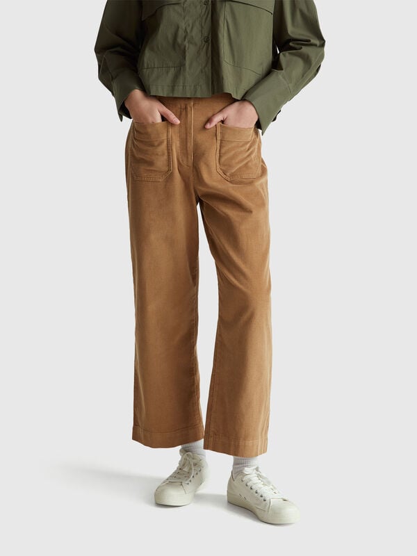 Gerade geschnittene Samthose Gerade geschnittene Samthose Damen