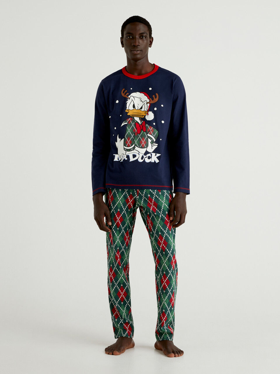 Weihnachtlicher Pyjama mit Donald Duck