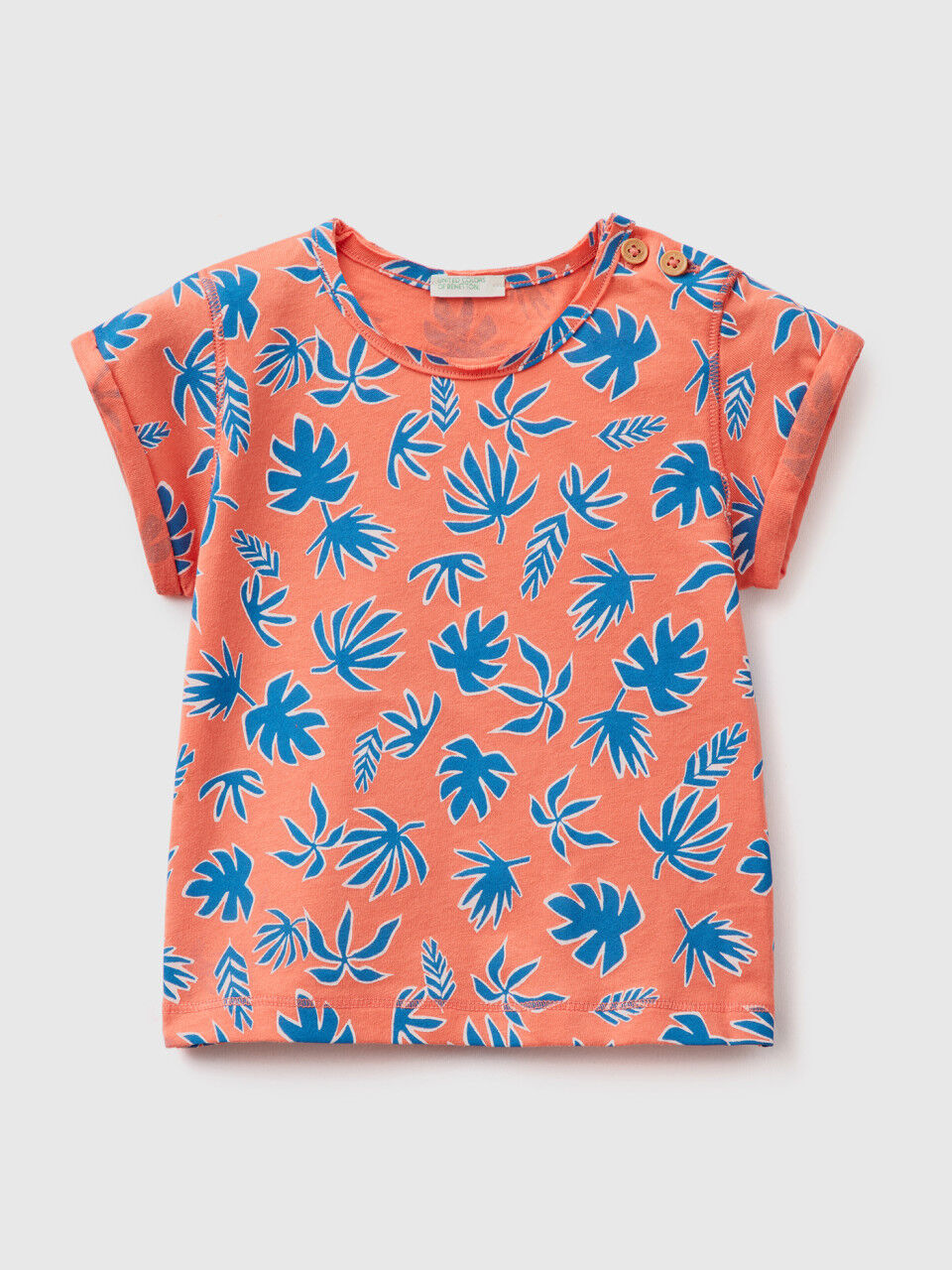 T-Shirt mit tropischem Print