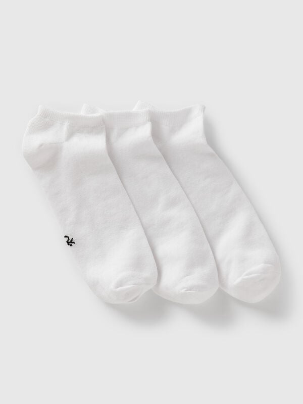 Drei Paar kurze Socken