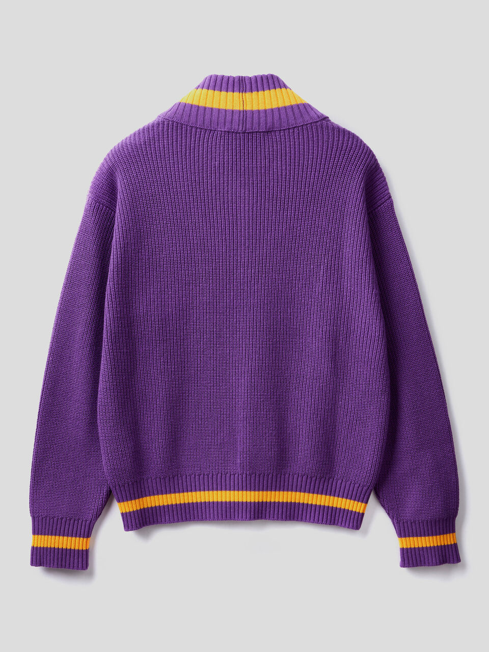 Pullover mit V-Ausschnitt und Patch by Ghali image number 2