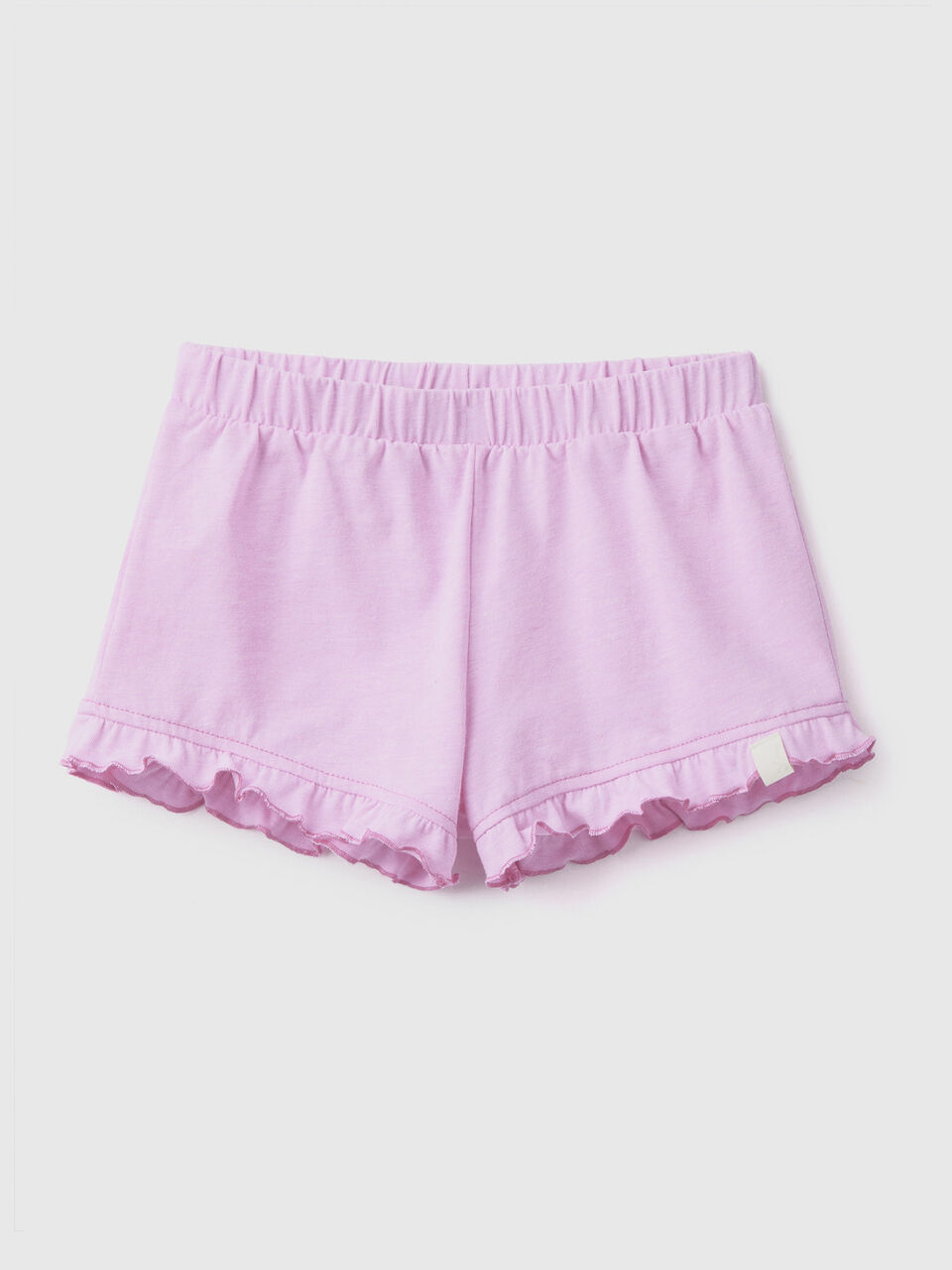Shorts aus recyceltem Stoff mit Rüschen image number 1