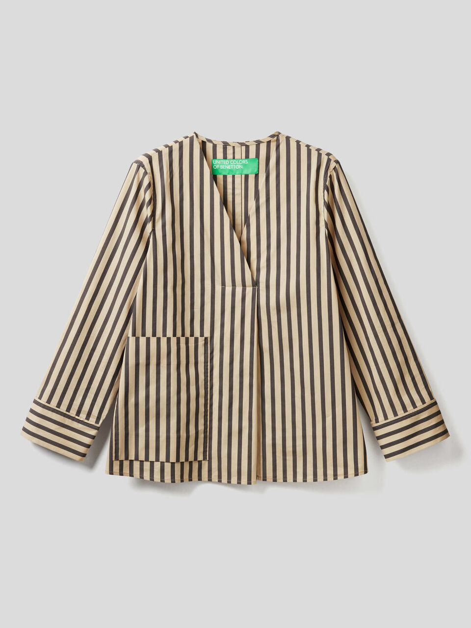 Bluse mit Maxi-Tasche image number 1