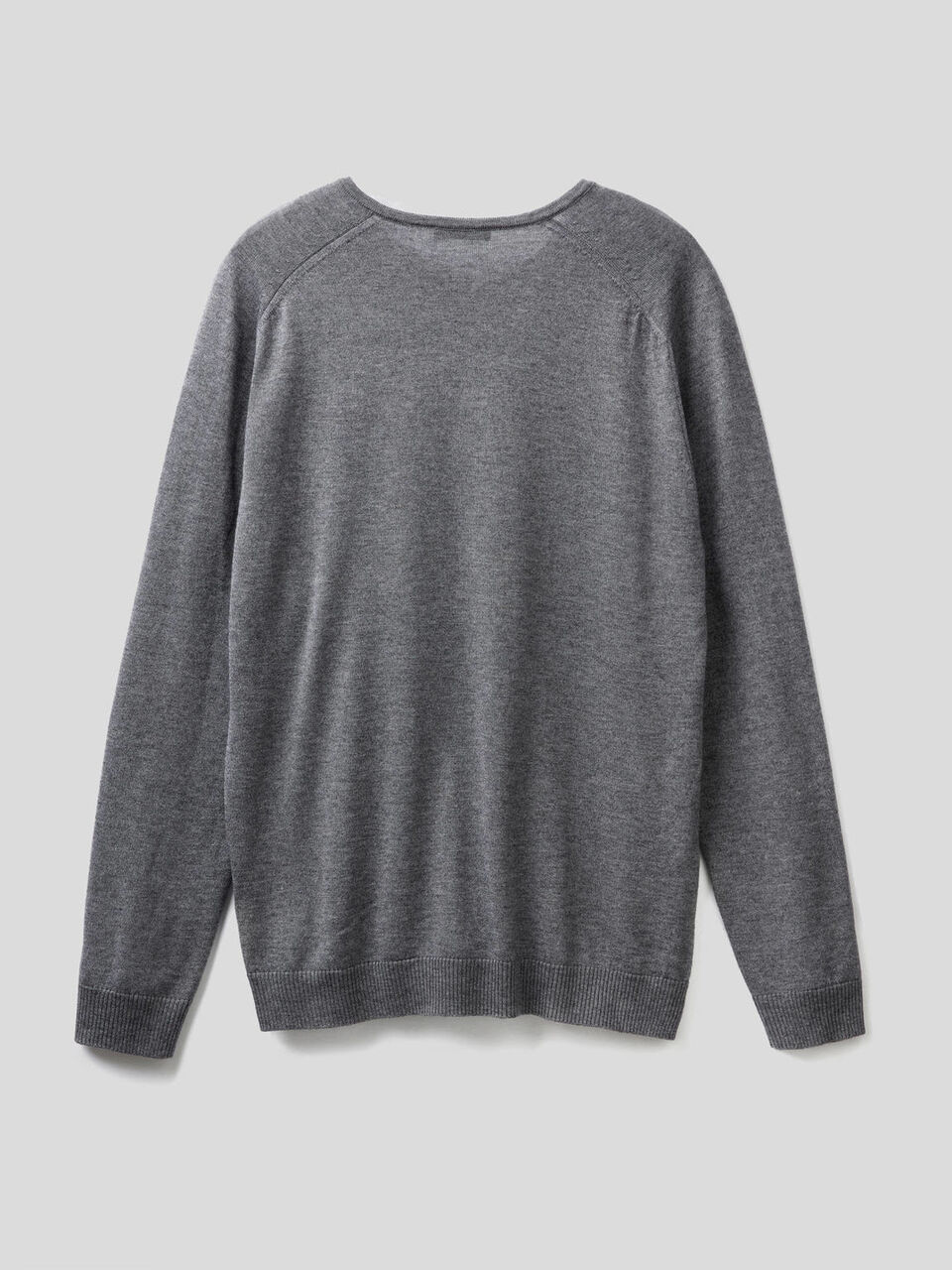 Pullover mit V-Ausschnitt image number 2