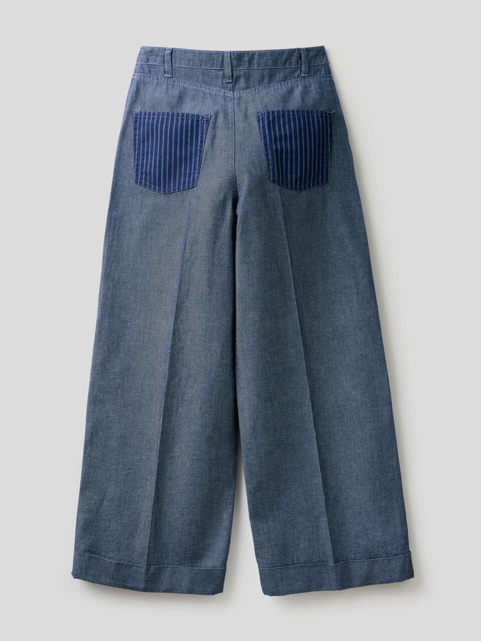 Hose mit Saumaufschlag aus leichtem Denim image number 2