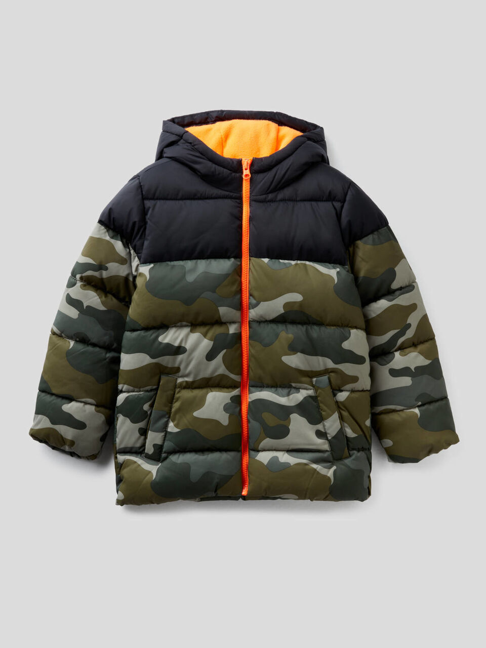 Wattierter Anorak mit Camouflage-Muster image number 1
