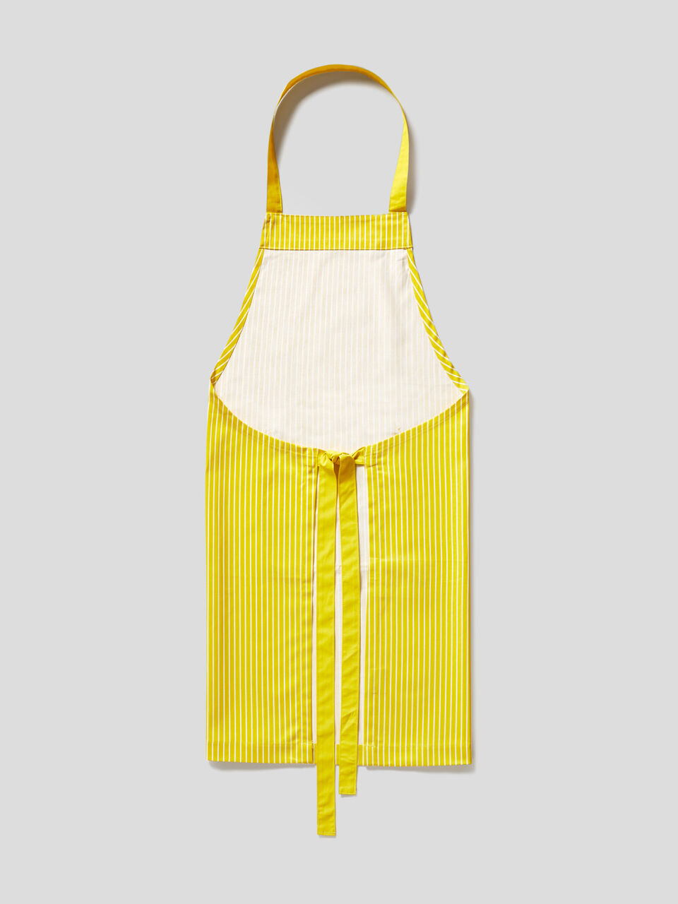 Set mit Schürze, Topflappen und Ofenhandschuh image number 2