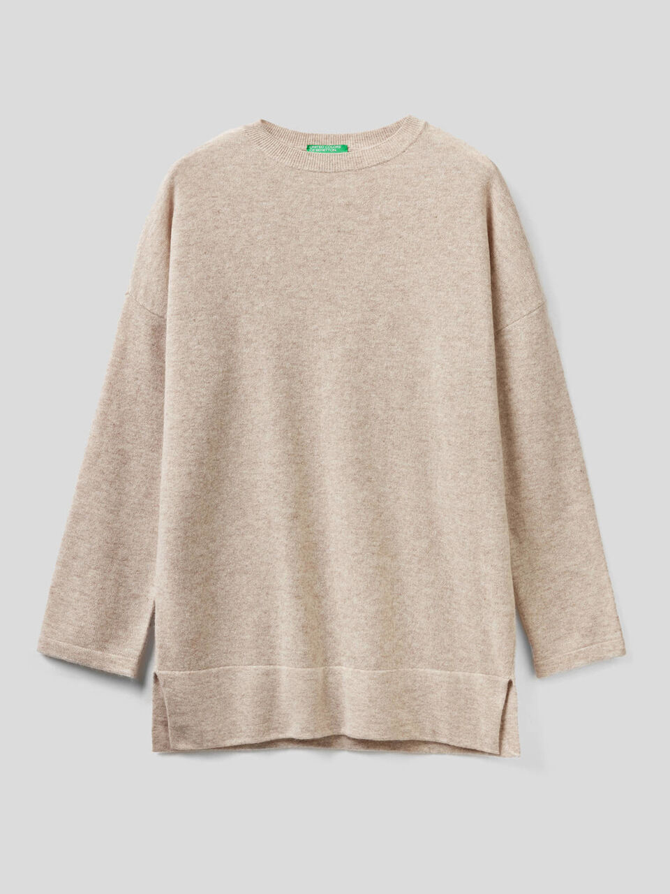 Pullover in einer Wollmischung mit Schlitzen image number 1