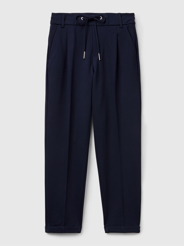 Einfarbige Hose mit Kordelzug Einfarbige Hose mit Kordelzug Damen