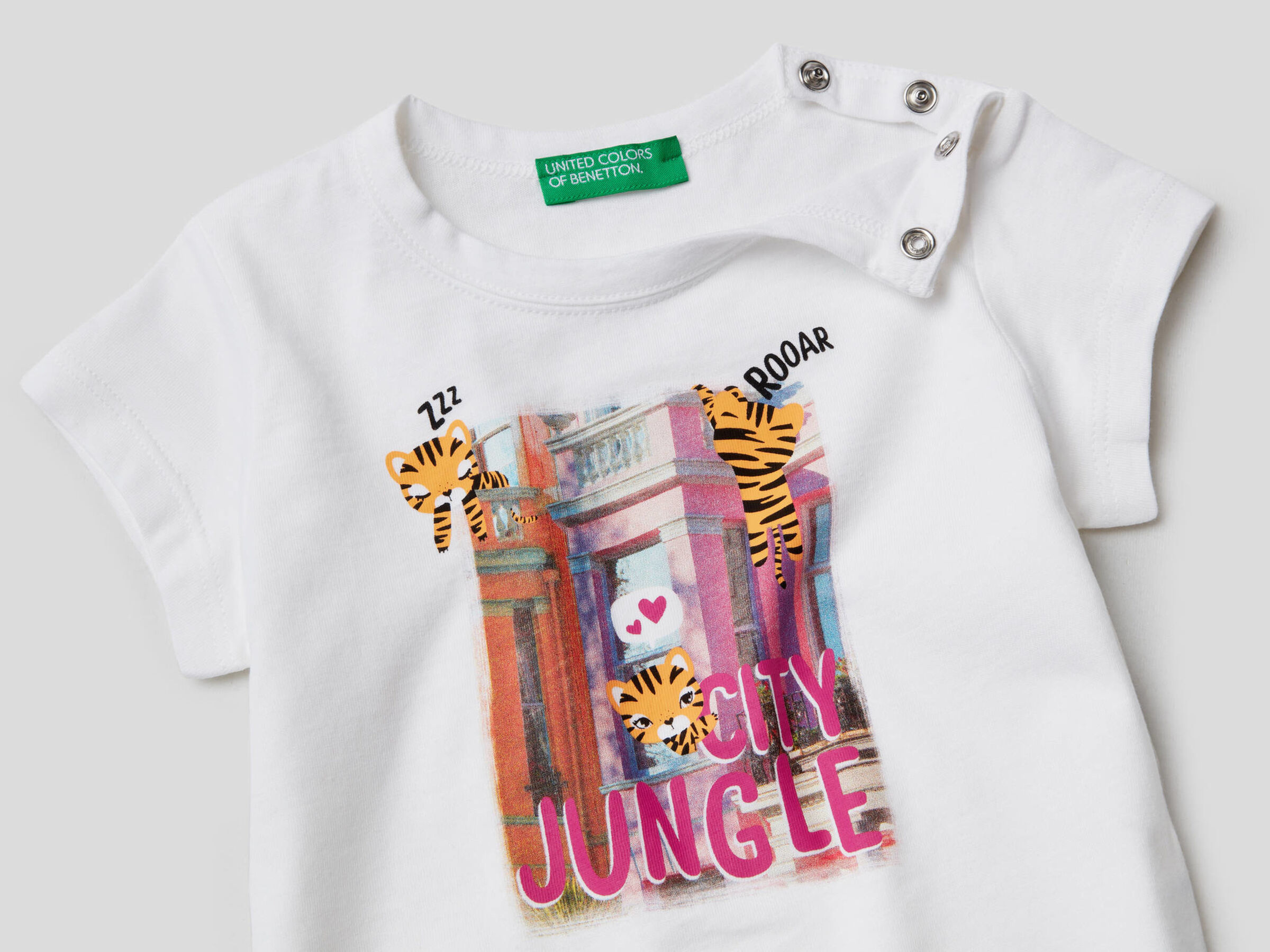 T-Shirt aus Bio-Baumwolle mit Print image number null
