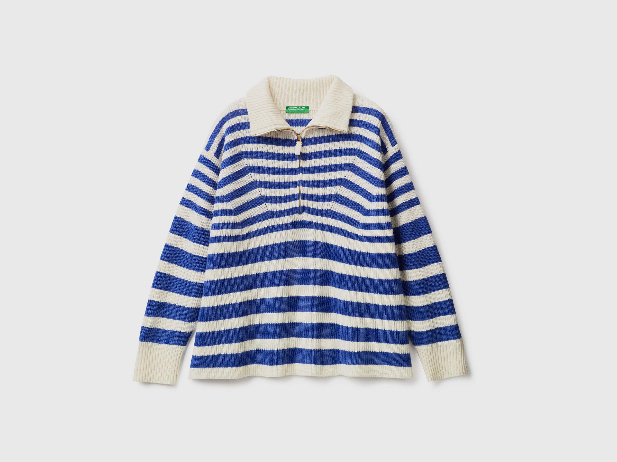 Gestreifter Pulli mit hohem Kragen image number 4