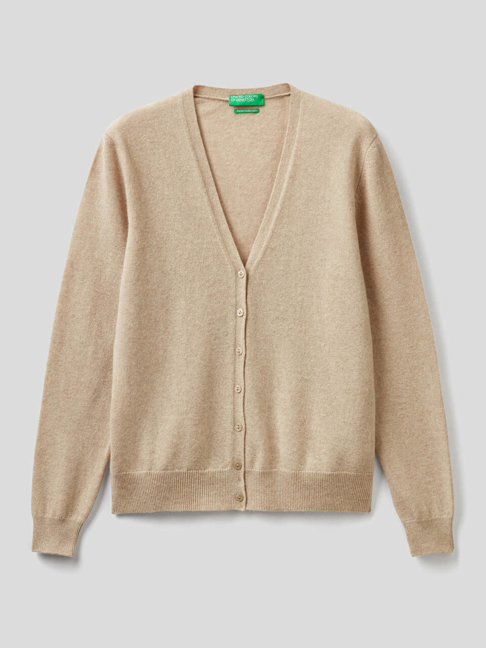 Strickjacke aus reiner Schurwolle mit V-Ausschnitt image number 1