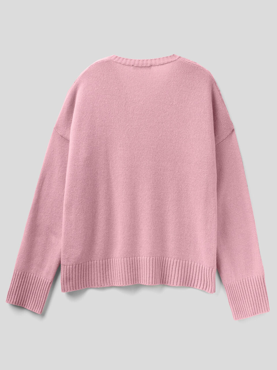 Pullover mit besonderer Verarbeitung und V-Ausschnitt image number 2