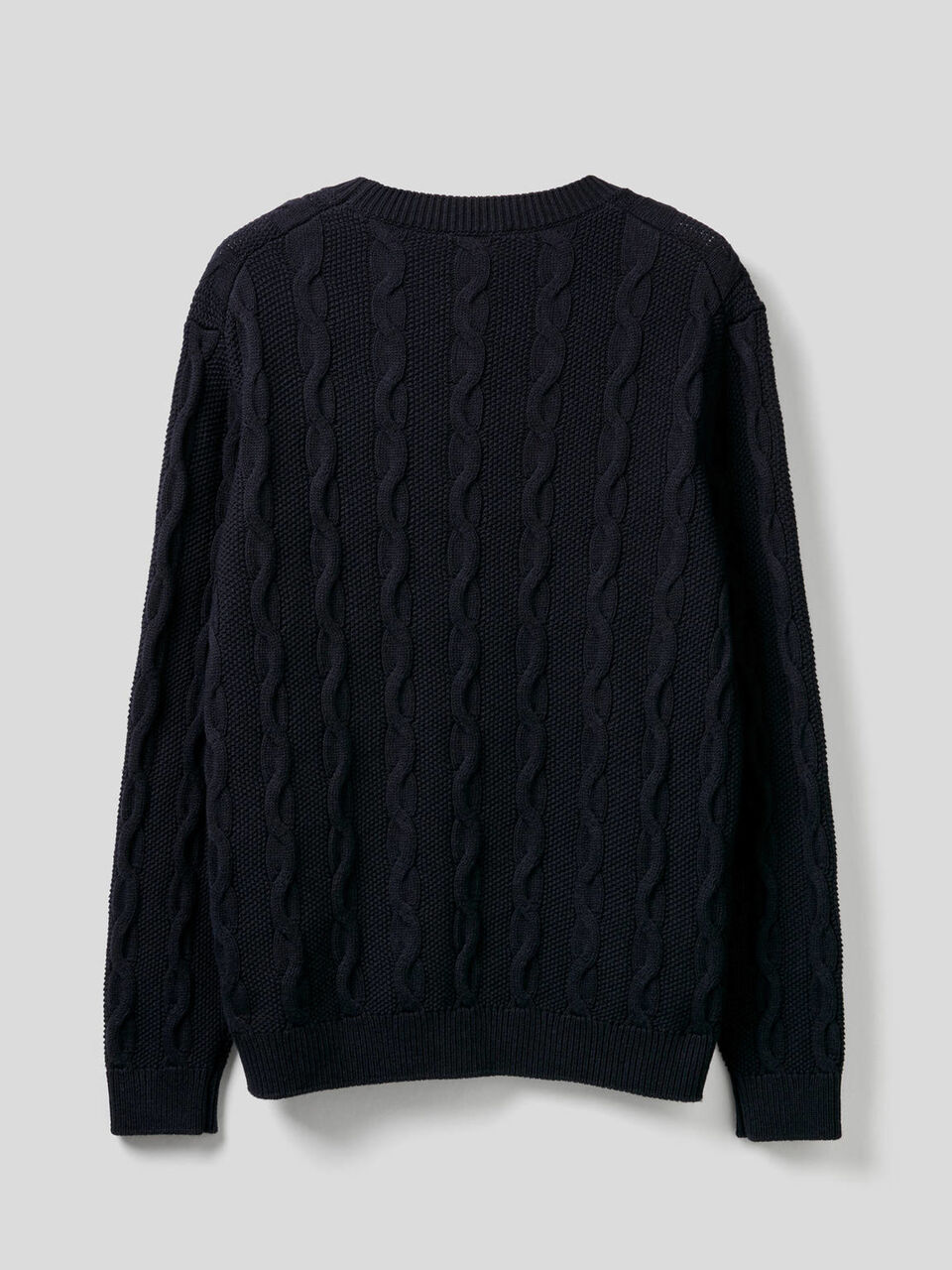 Pullover mit Rundausschnitt und Flechtmuster Herren image number 2