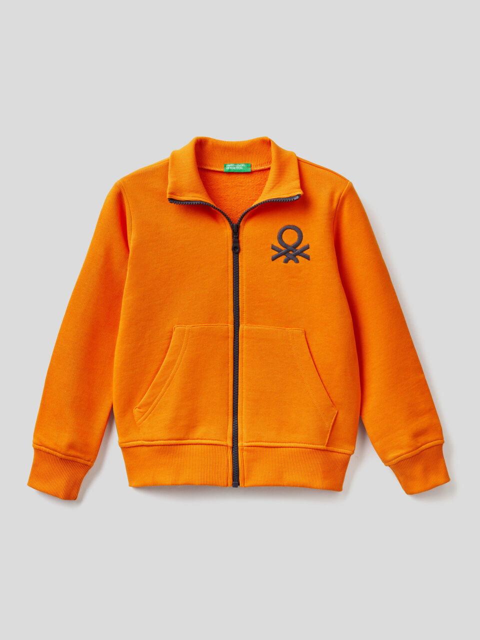 Sweatshirt mit Reißverschluss und aufgesticktem Logo image number 1