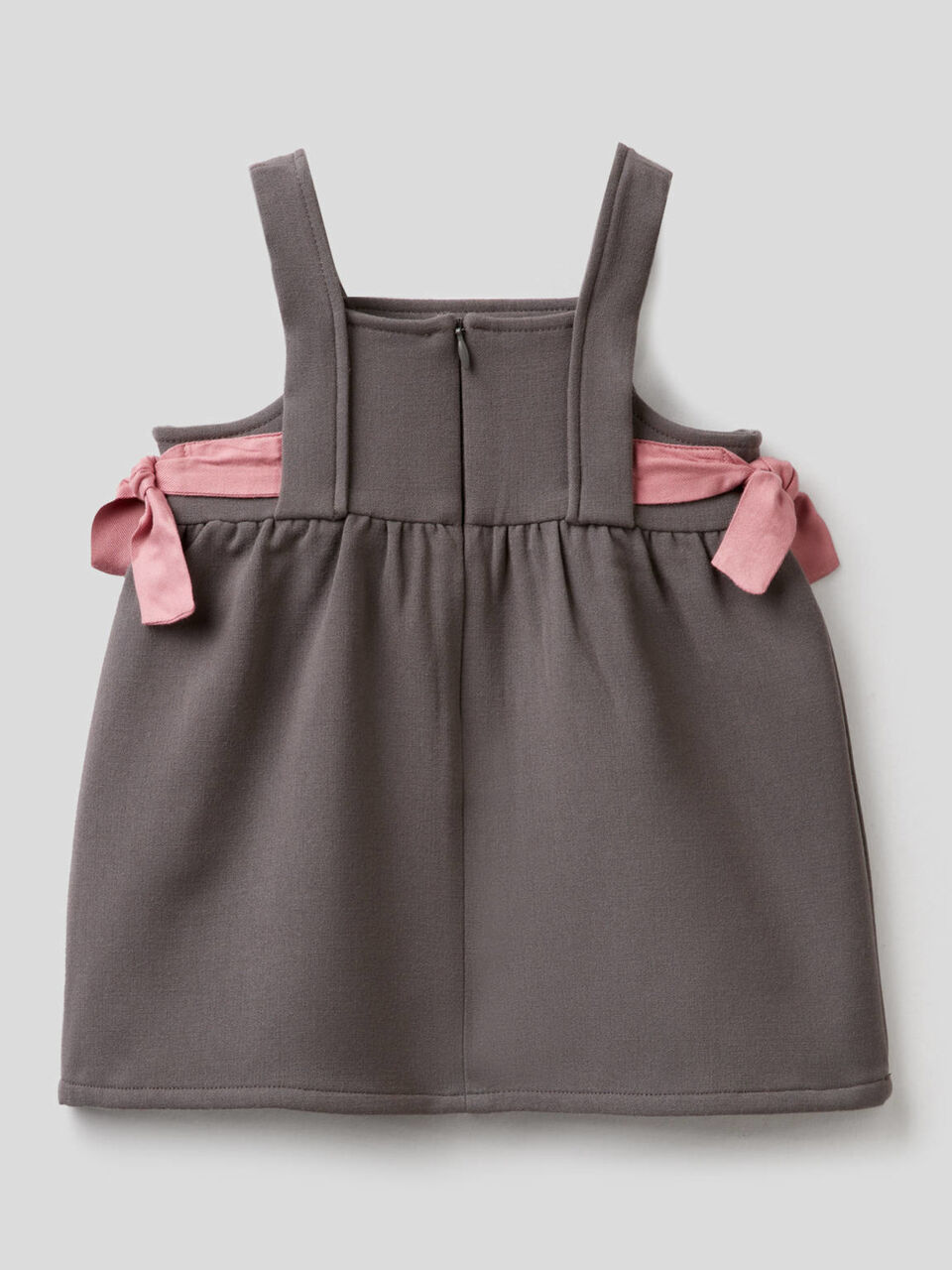 Latzkleid mit Maschen image number 2