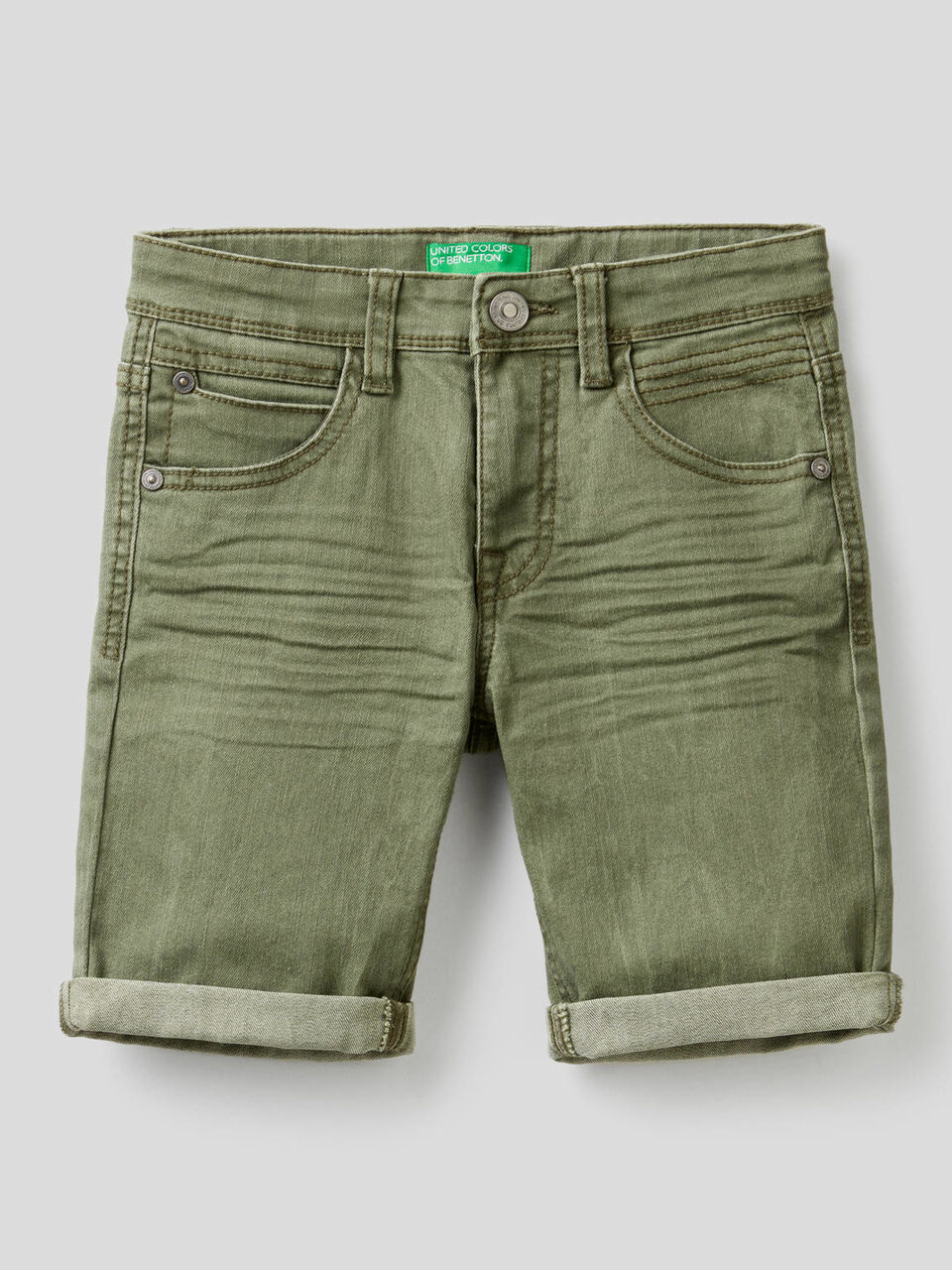 Slim-Fit-Bermuda image number null